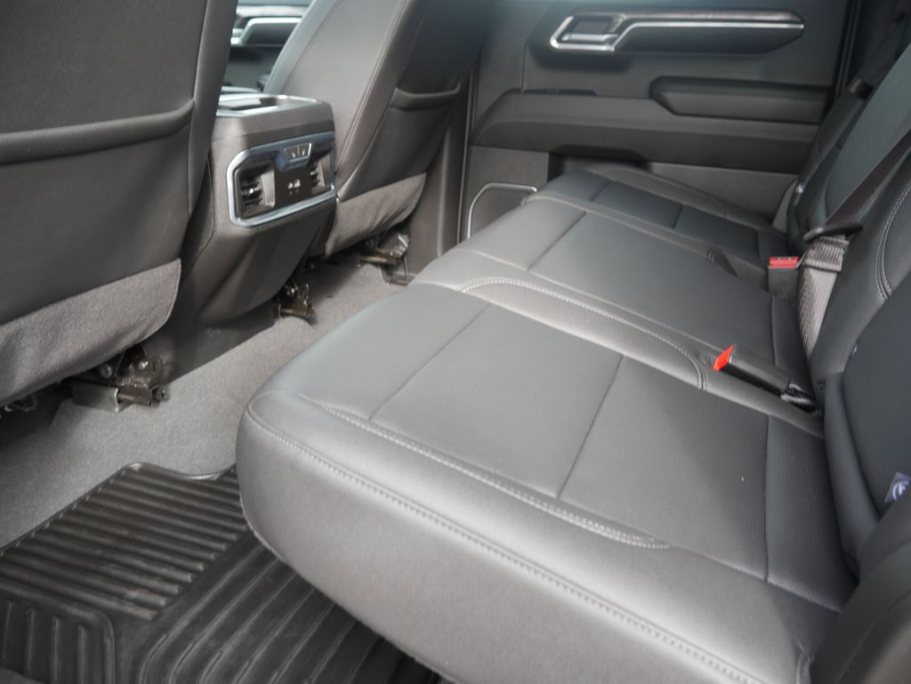 Thumbnail: 2023 Chevrolet Silverado 1500 - 24