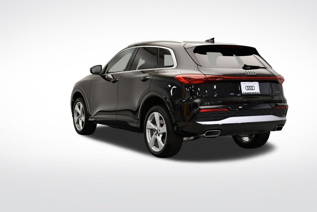 Thumbnail: 2025 Audi Q5 - 3
