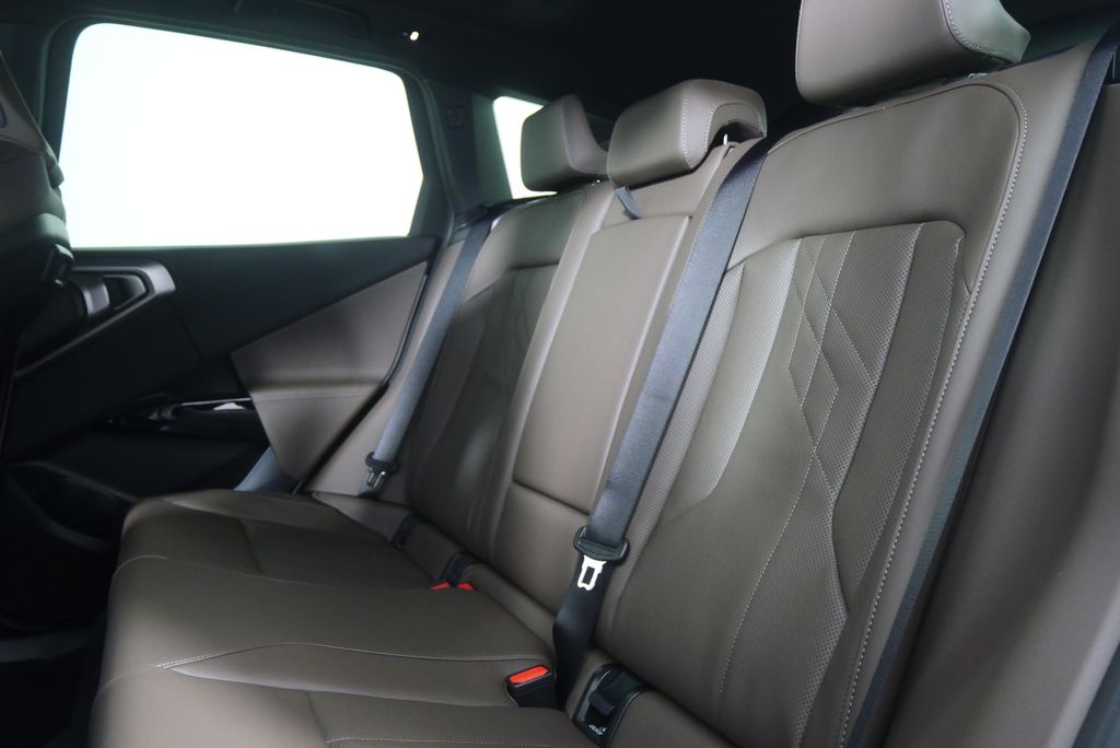 Thumbnail: 2026 BMW X3 - 14