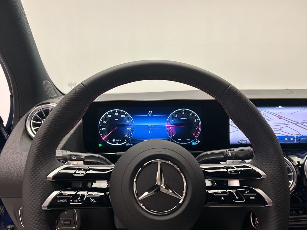 Thumbnail: 2025 Mercedes-Benz GLA - 13