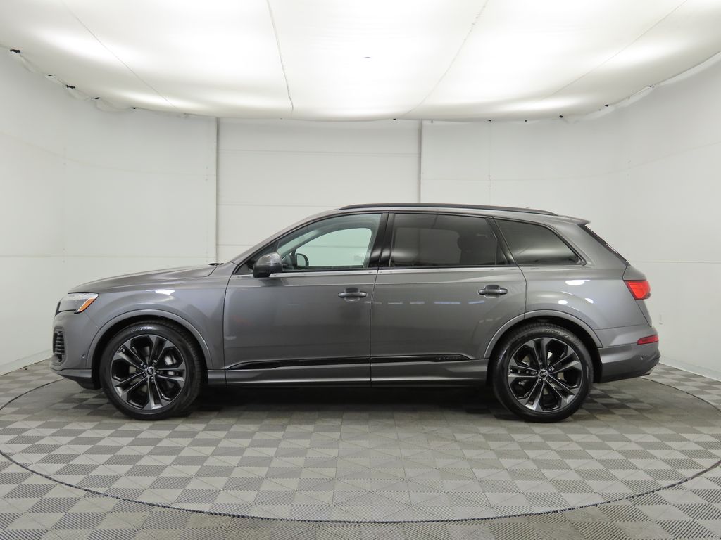 2025 Audi Q7  8