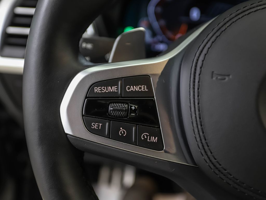 Thumbnail: 2023 BMW X4 - 12