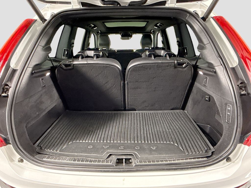 Thumbnail: 2019 Volvo XC90 - 28