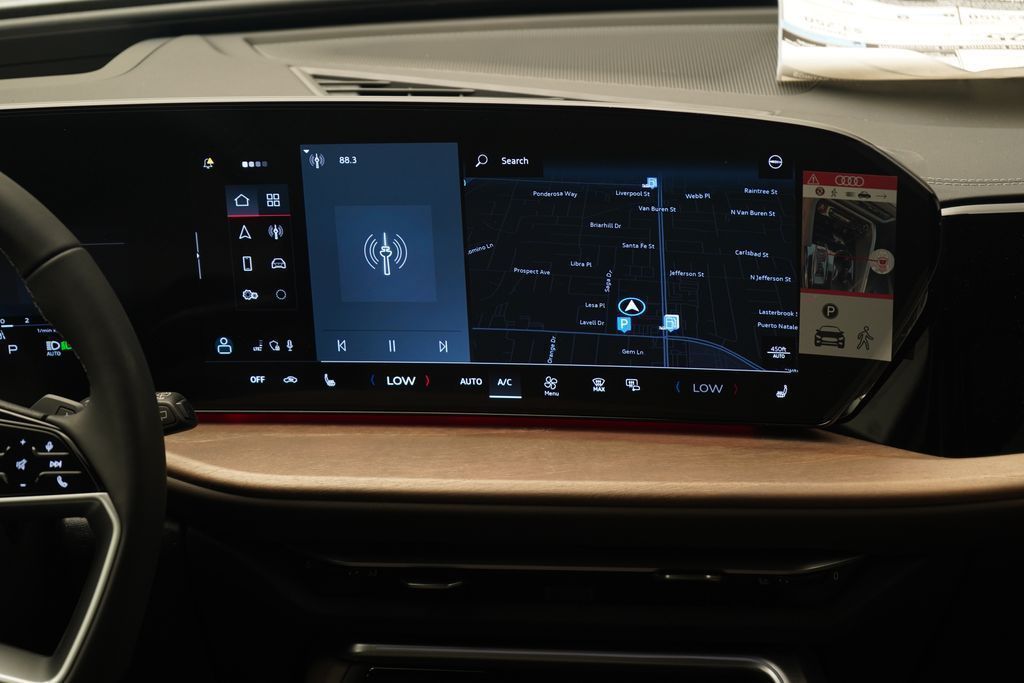 Thumbnail: 2025 Audi Q5 - 10