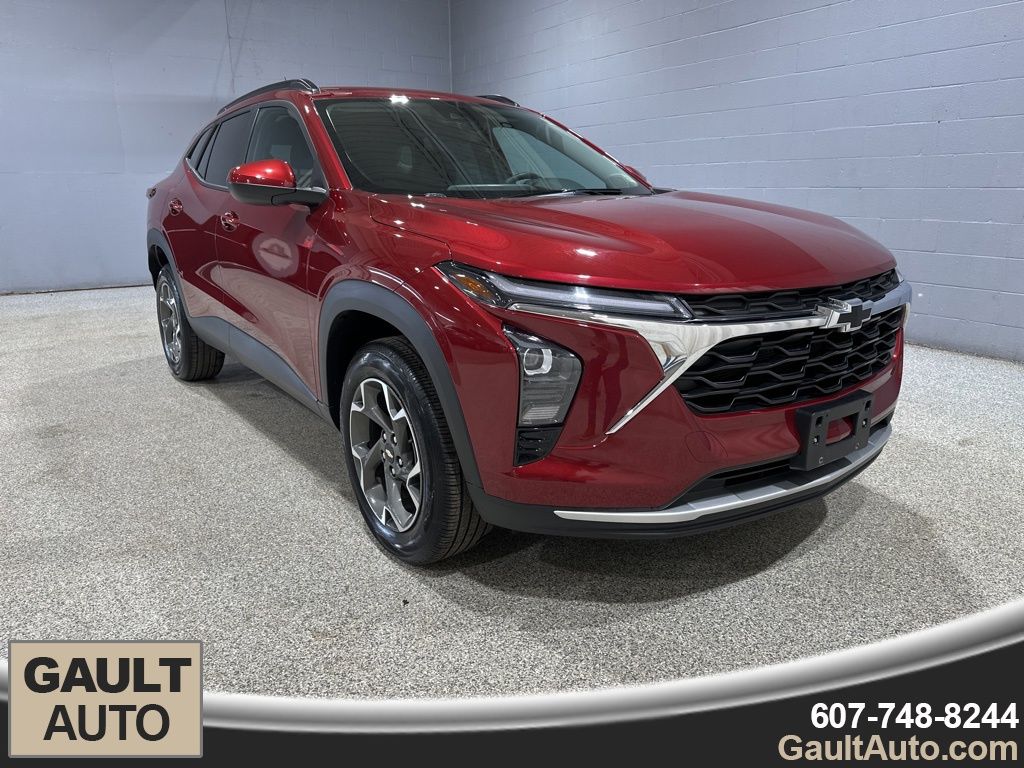 Red (Crimson Metallic) 2024 Chevrolet Trax LT FWD SUV / Crossover Front-Wheel Drive 6-Speed Automatic