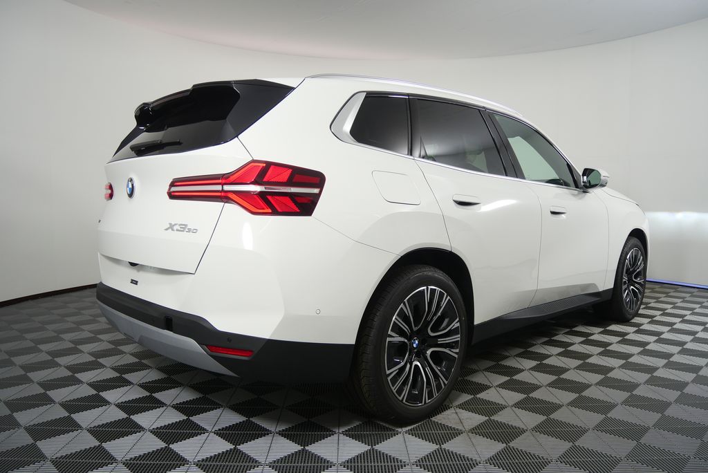 Thumbnail: 2026 BMW X3 - 3