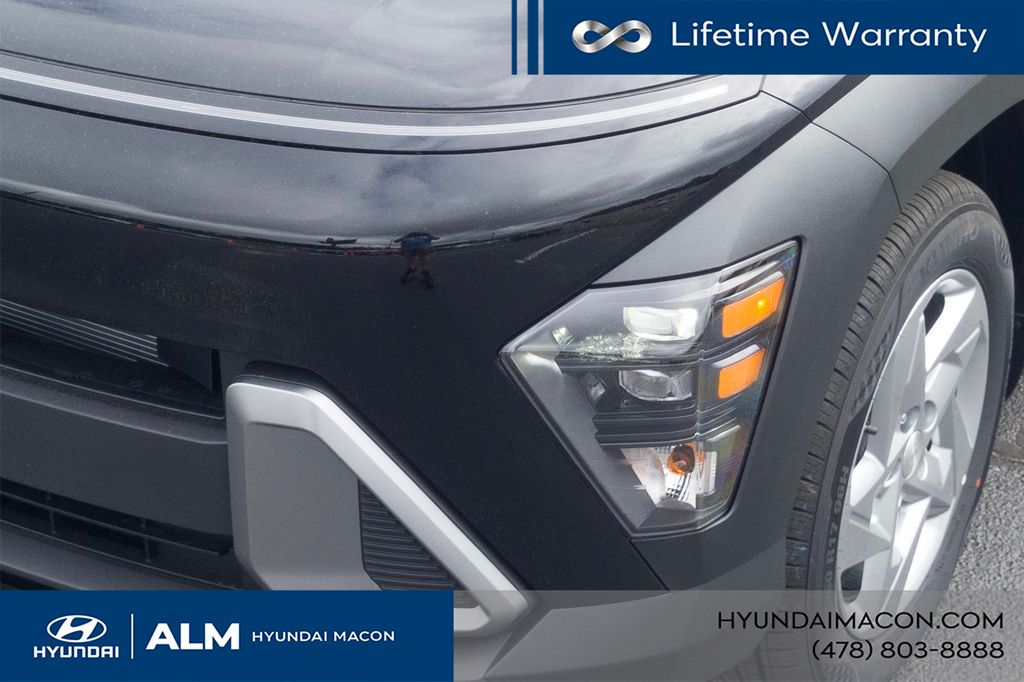 New 2026 Black HYUNDAI SE image 13