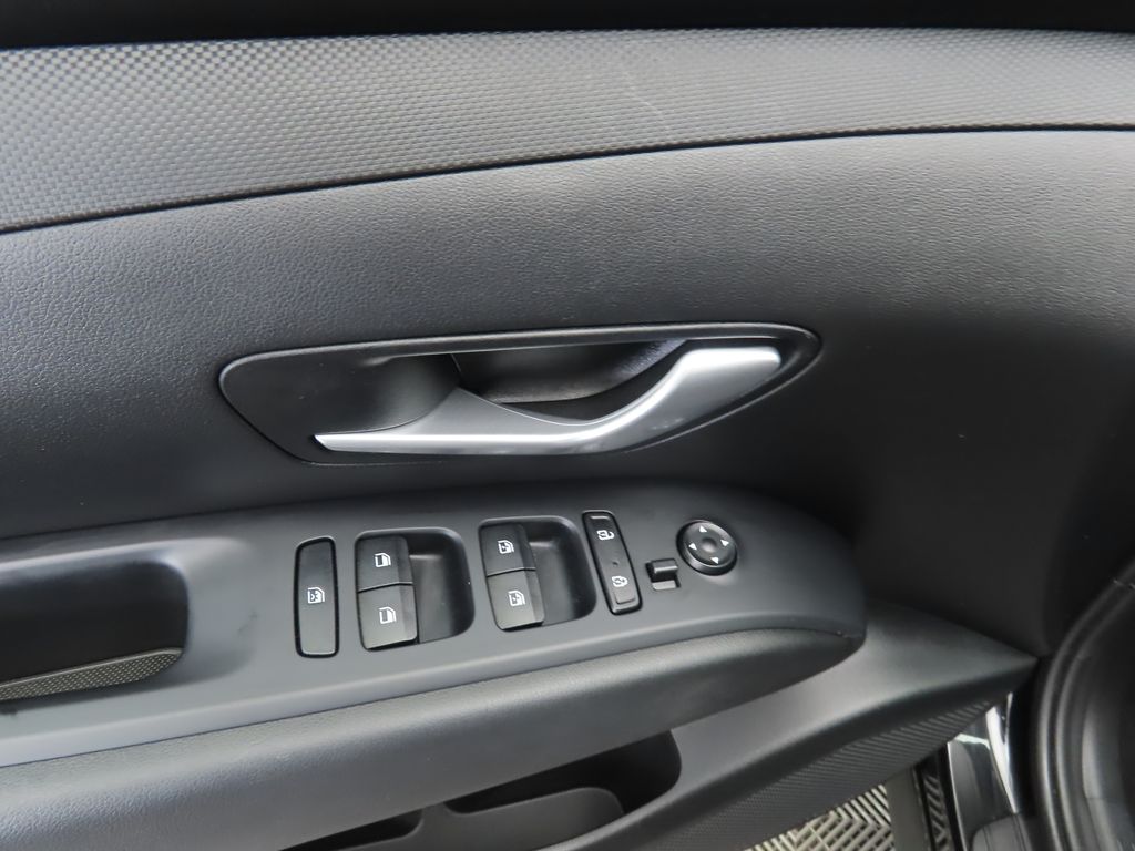 2022 Hyundai Tucson SEL 23