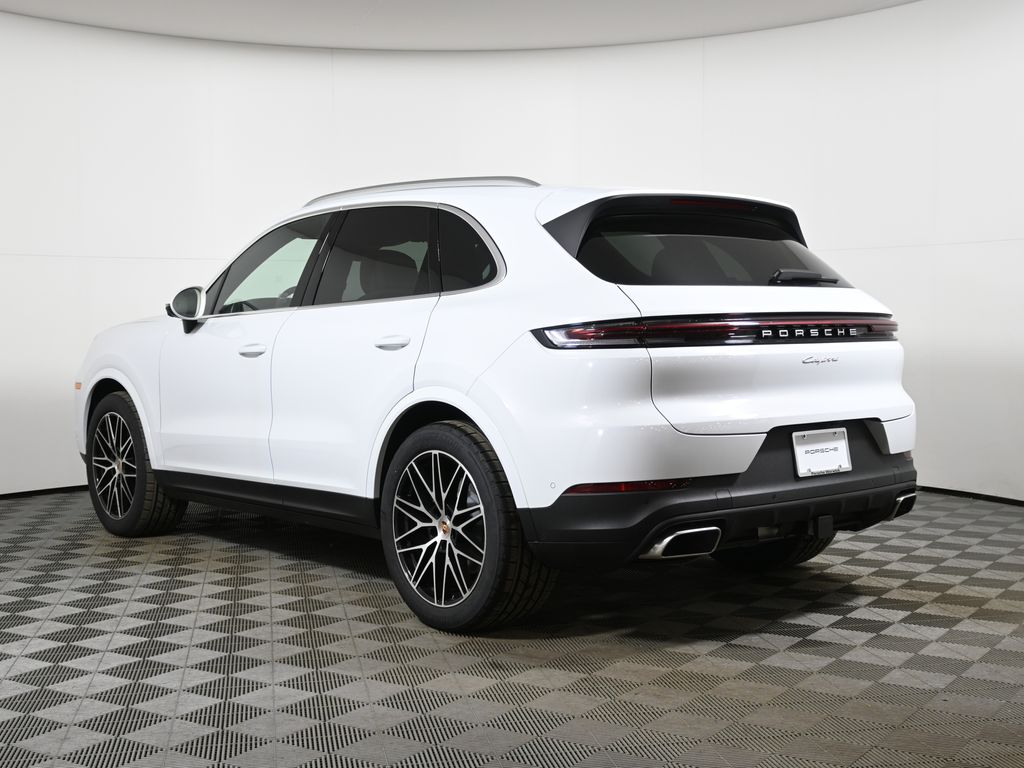 Thumbnail: 2026 Porsche Cayenne - 3