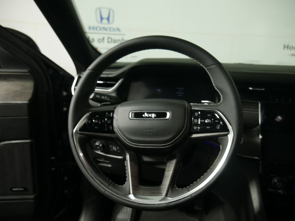Thumbnail: 2023 Jeep Grand Cherokee L - 12