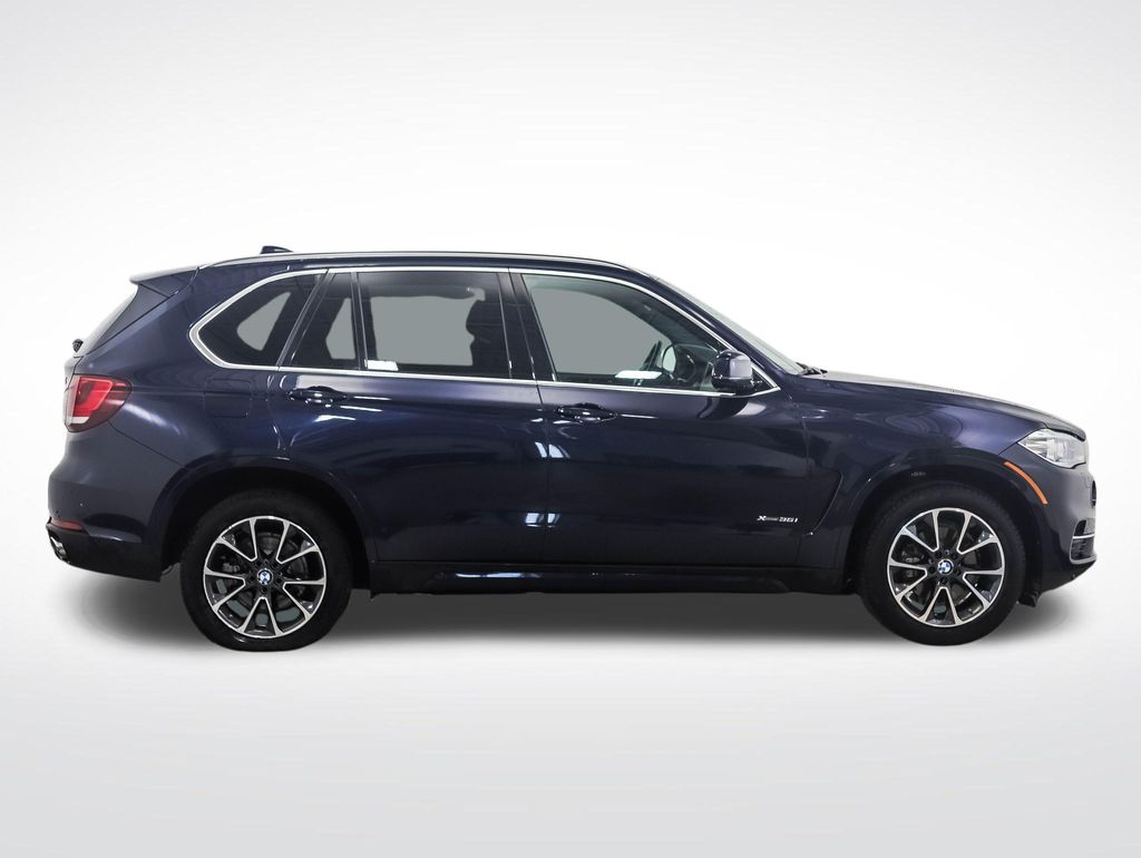 Thumbnail: 2017 BMW X5 - 6