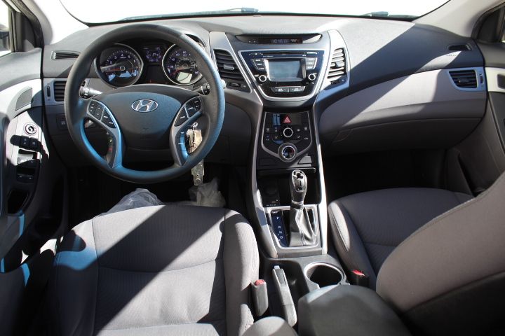 Used Car 2016 Hyundai Elantra  Se For Sale Under $10,000 In Georgetown, Texas