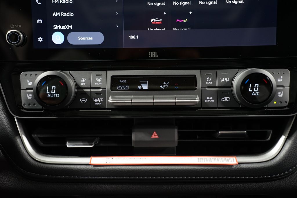 2025 Toyota Grand Highlander Limited 21