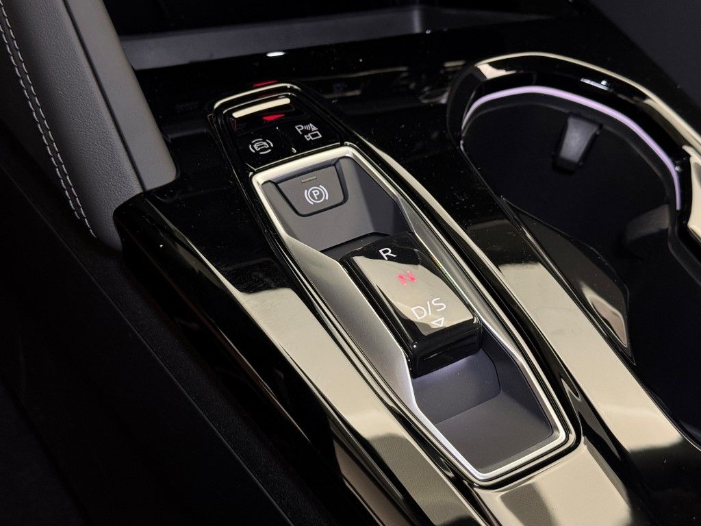 2025 Audi Q5 Premium 25
