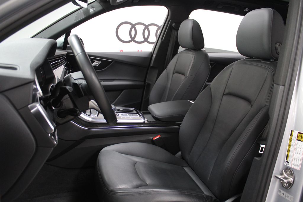 2022 Audi Q7 Premium Plus 12