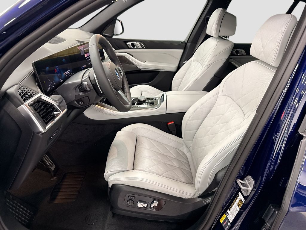 Thumbnail: 2026 BMW X5 - 18