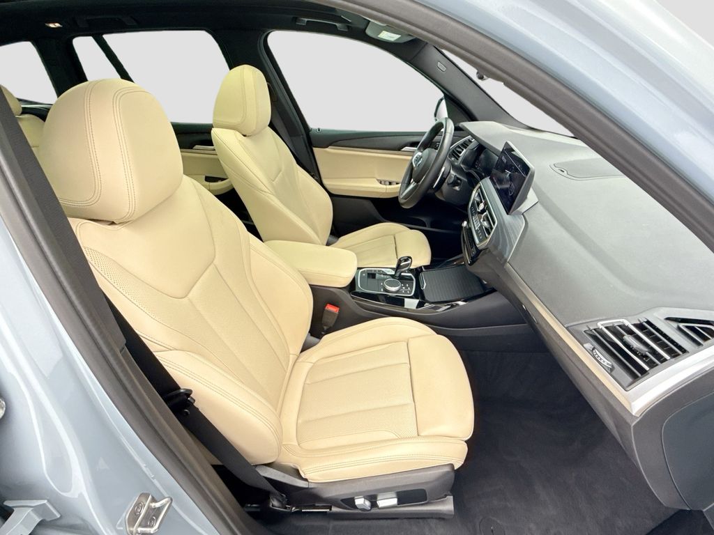 Thumbnail: 2023 BMW X3 - 19