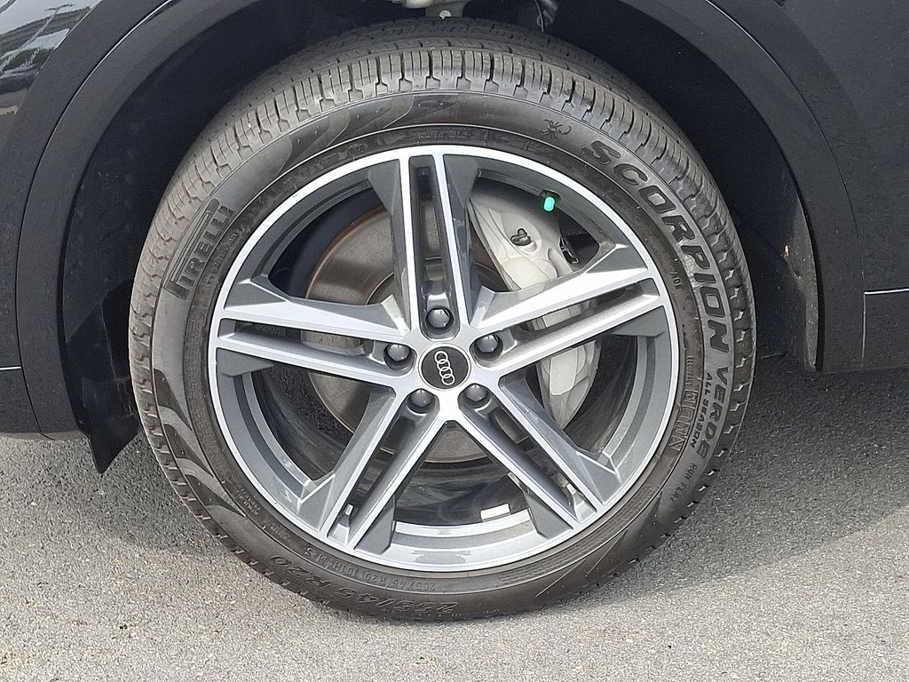 2024 Audi Q5 Premium 8