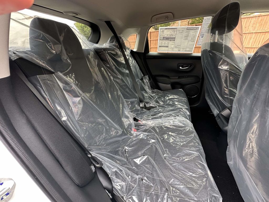 2026 Honda HR-V LX - Photo 17