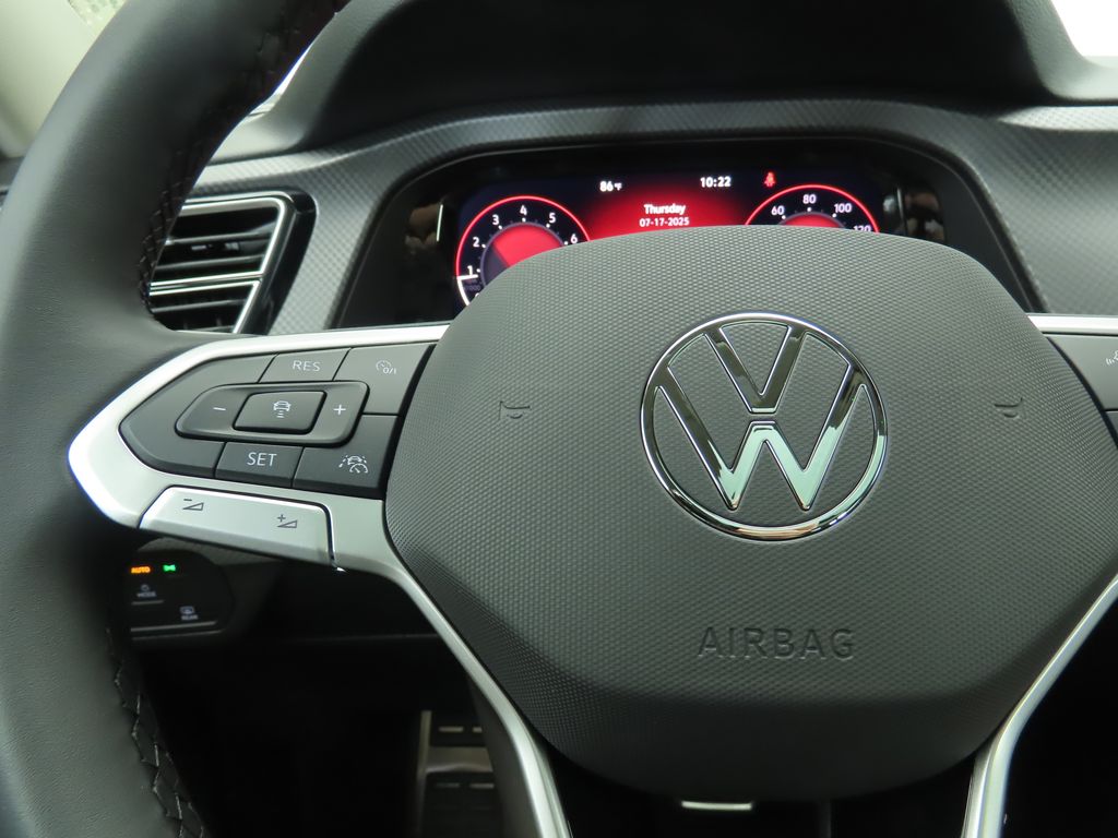 Thumbnail: 2025 Volkswagen Atlas - 12