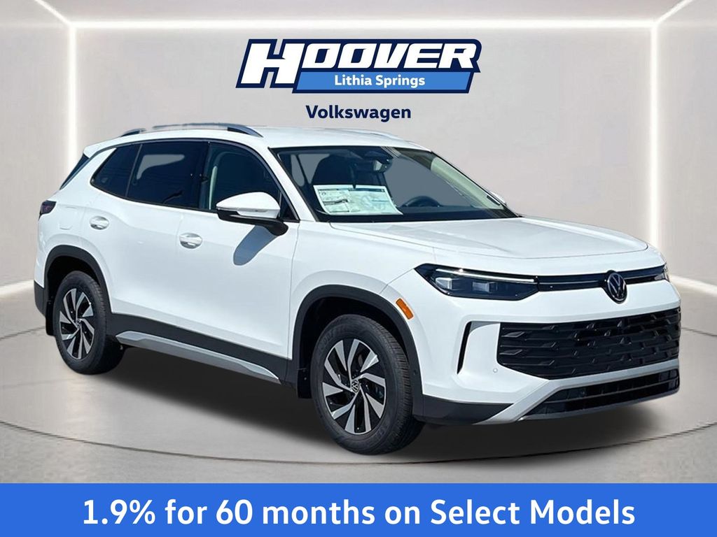 Pure White 2025 Volkswagen Tiguan SUV / Crossover Front-Wheel Drive 8-Speed Automatic
