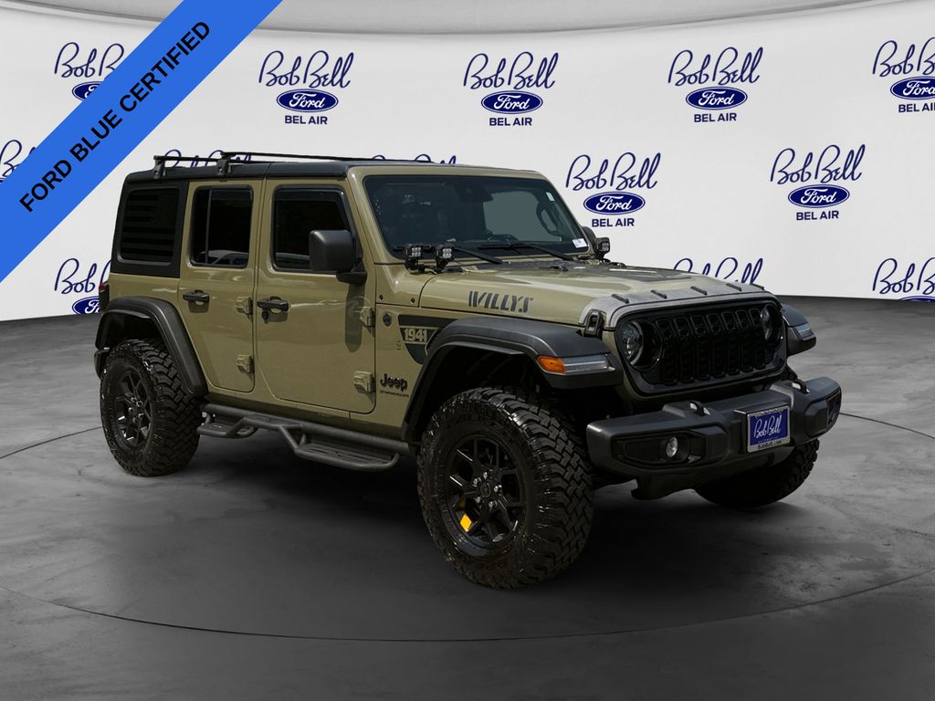 41 2025 Jeep Wrangler SUV / Crossover Four-Wheel Drive 8-Speed Automatic