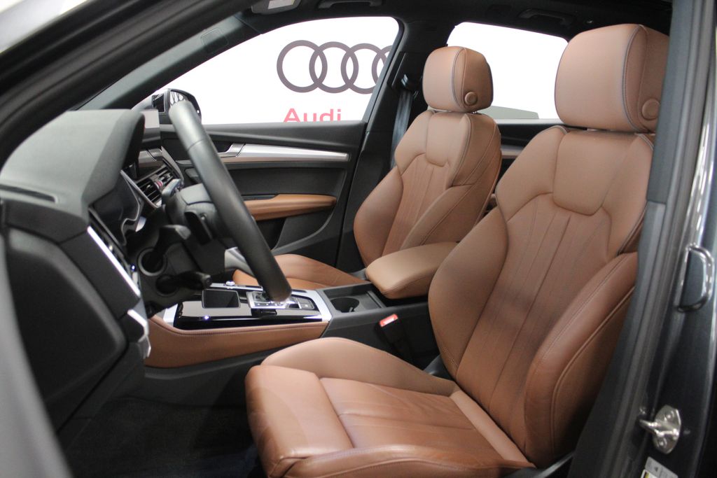 Thumbnail: 2024 Audi Q5 - 12