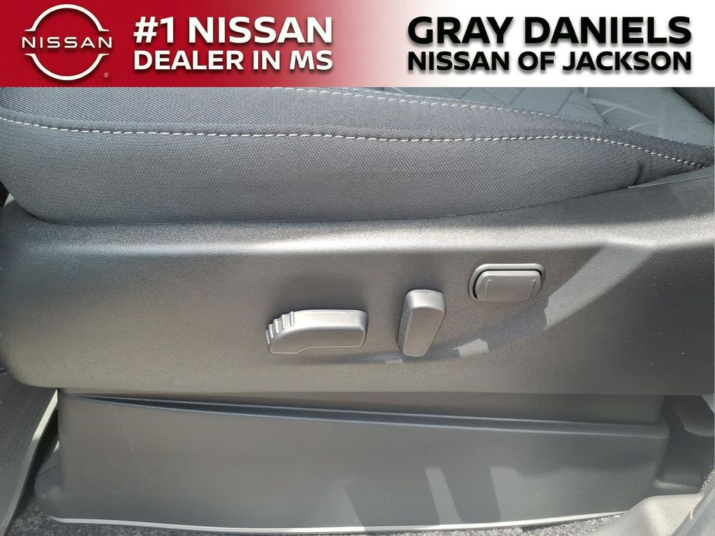 New 2026 Nissan Frontier Truck