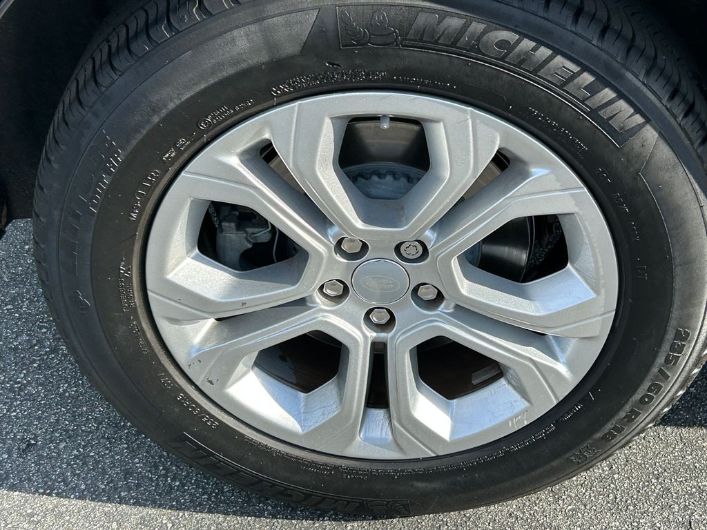 Thumbnail: 2021 Land Rover Range Rover Evoque - 9