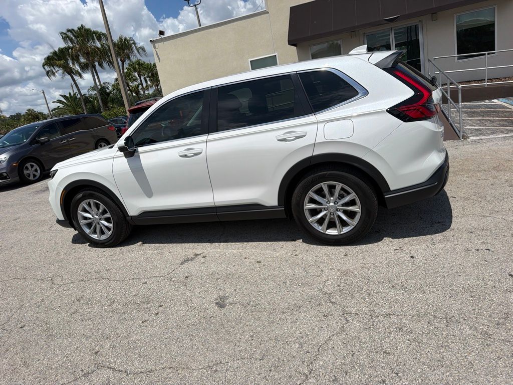 used 2025 Honda CR-V car, priced at $31,491