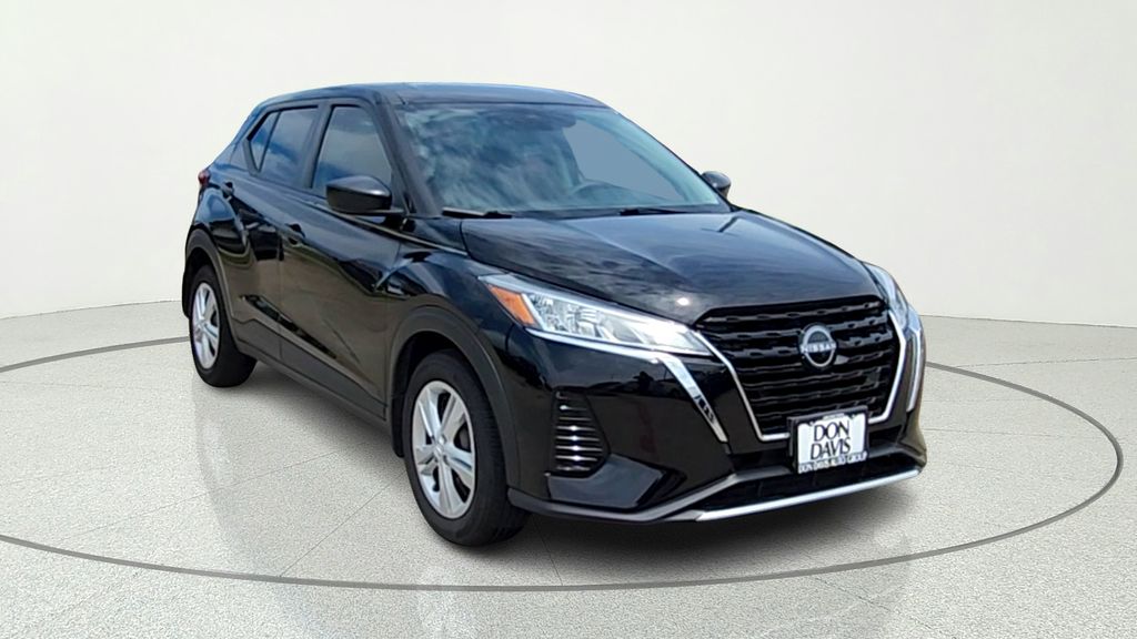 2024 Nissan Kicks S