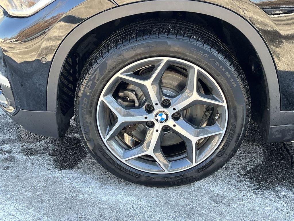 Thumbnail: 2018 BMW X1 - 10