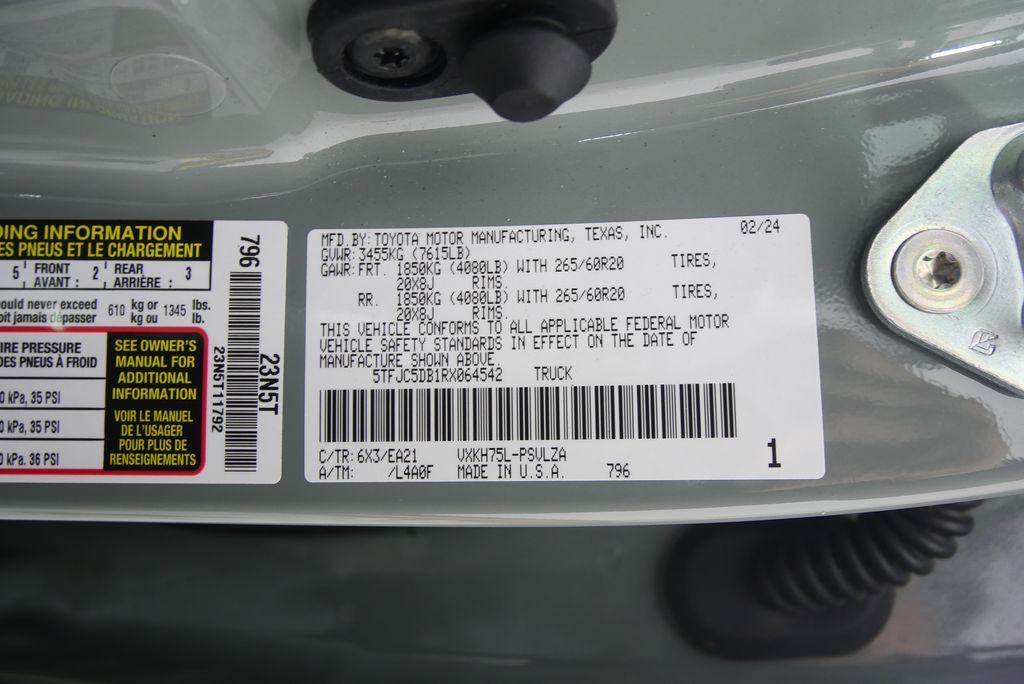 Thumbnail: 2024 Toyota Tundra - 32