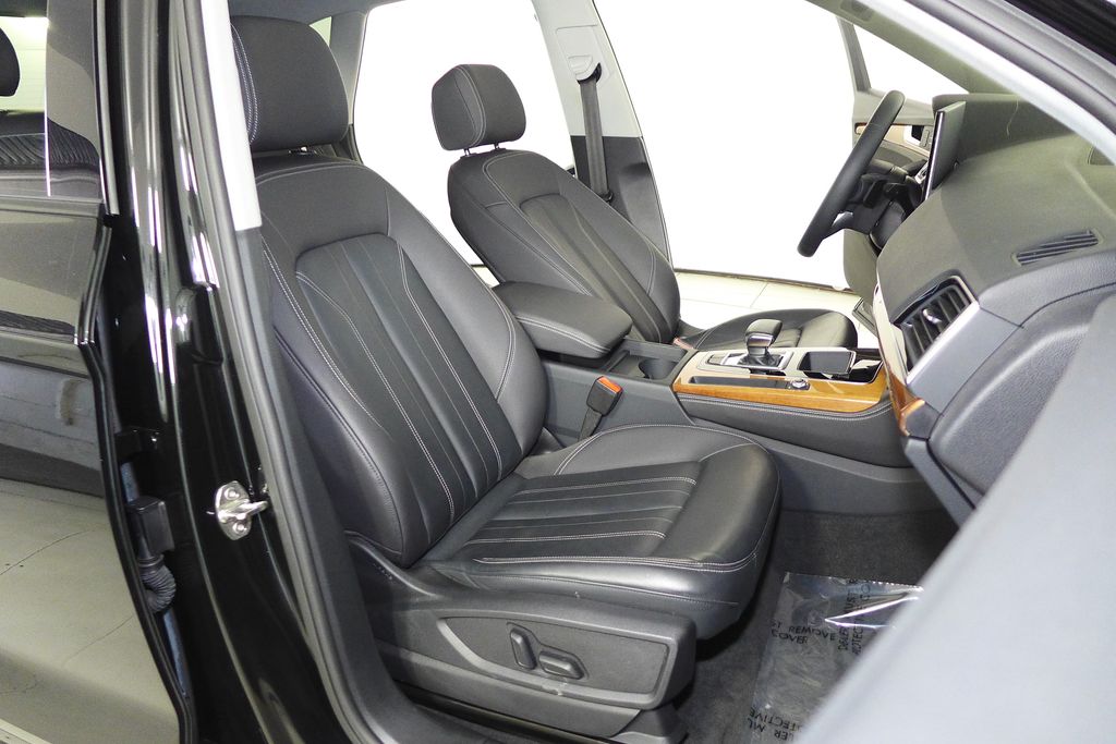 Thumbnail: 2023 Audi Q5 - 19