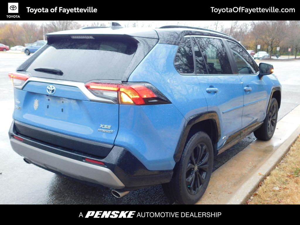 Thumbnail: 2022 Toyota RAV4 - 4