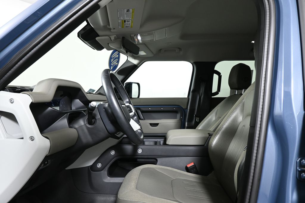 Thumbnail: 2020 Land Rover Defender - 3