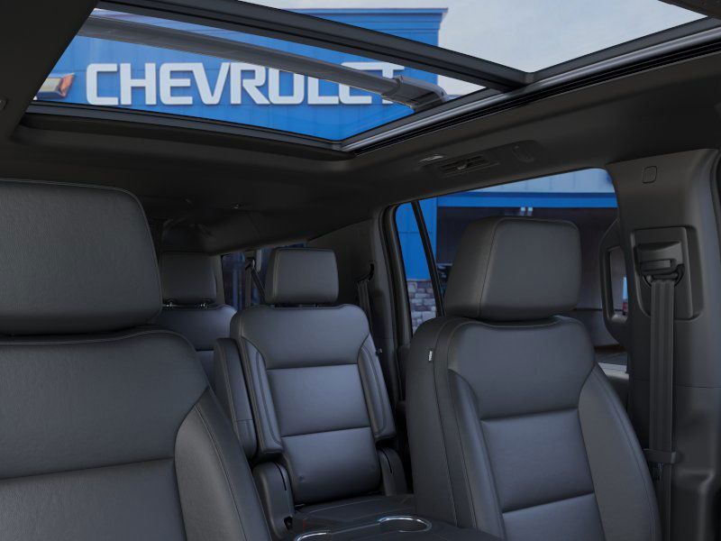 2025 Chevrolet Suburban LT