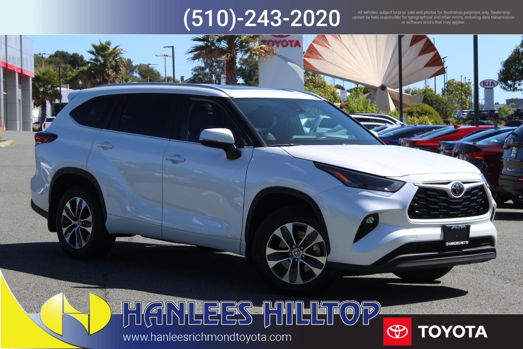 Pearl 2025 Toyota Highlander Hybrid XLE AWD SUV / Crossover All-Wheel Drive Continuously Variable Transmission