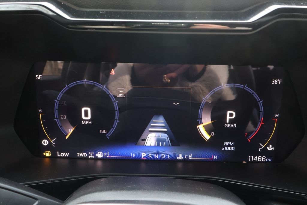 Thumbnail: 2024 Chevrolet Colorado - 30