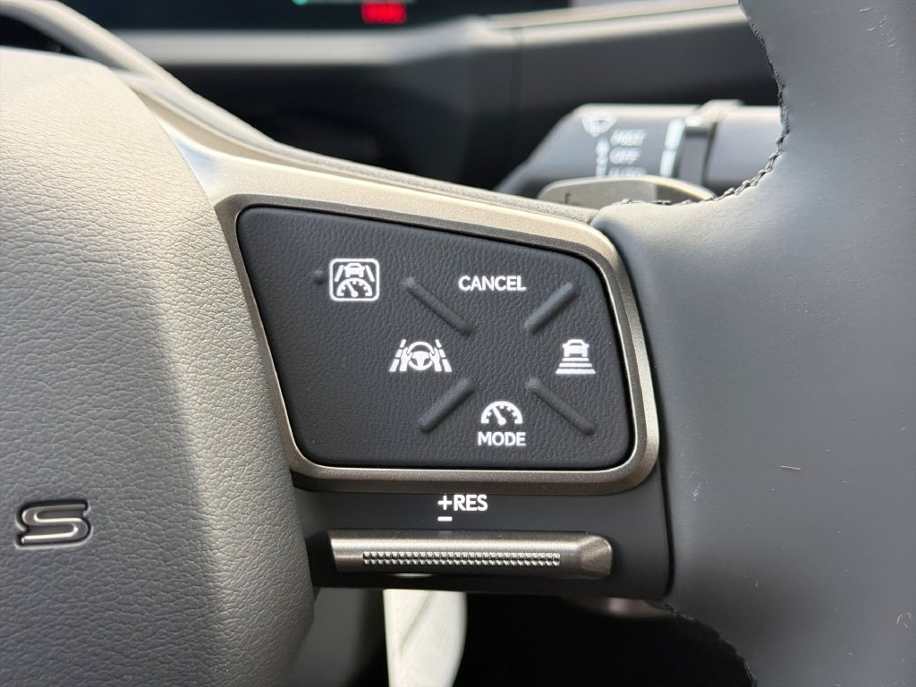 Thumbnail: 2026 Lexus ES - 27