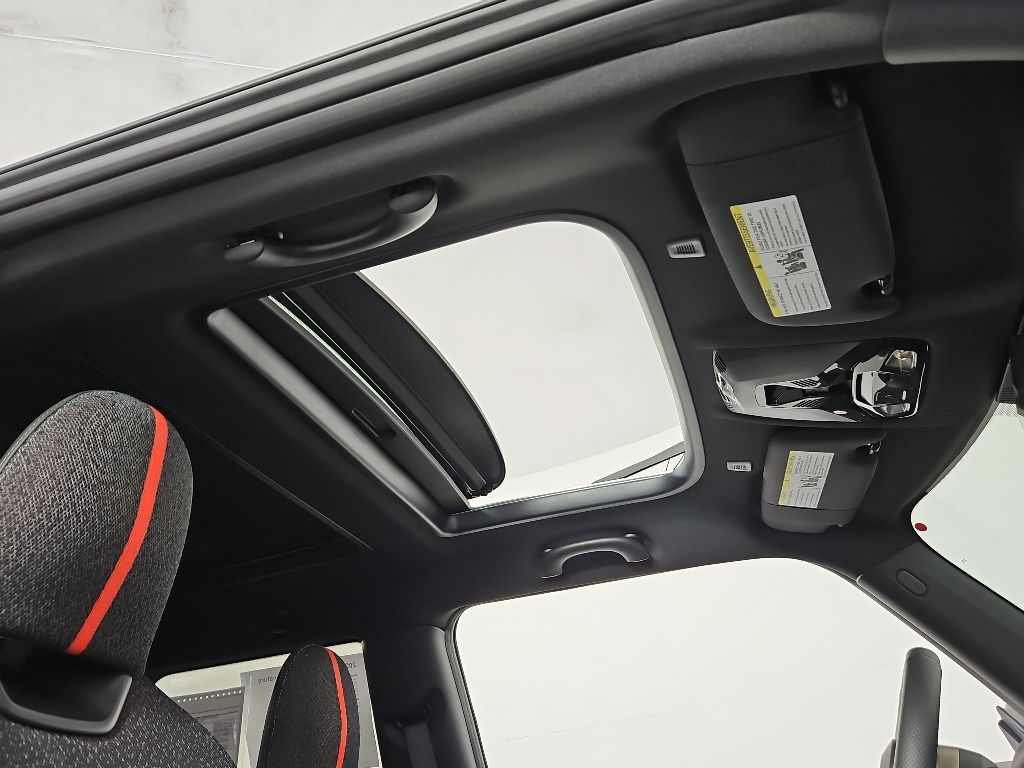 Thumbnail: 2026 MINI Cooper - 19