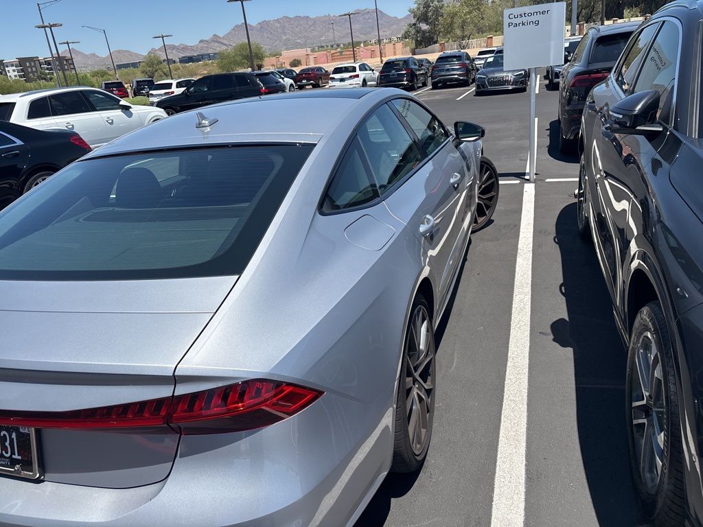 Thumbnail: 2020 Audi S7 - 3