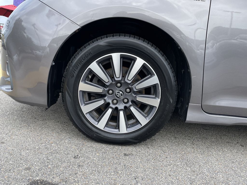 Used 2020 Toyota Sienna Van