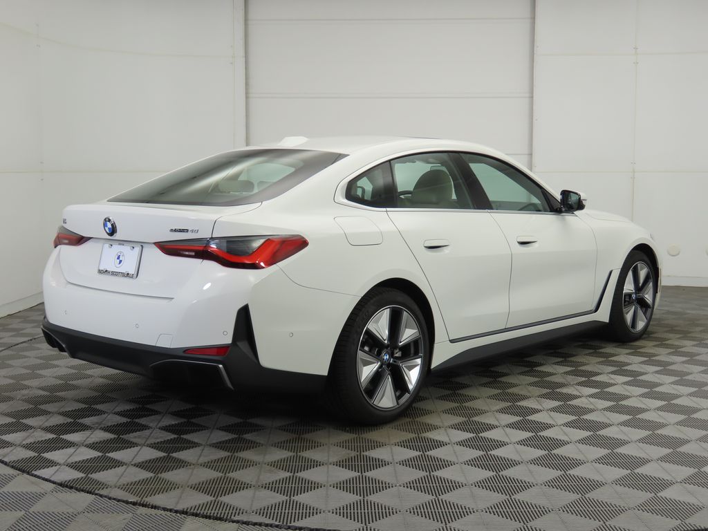 Thumbnail: 2026 BMW i4 - 5