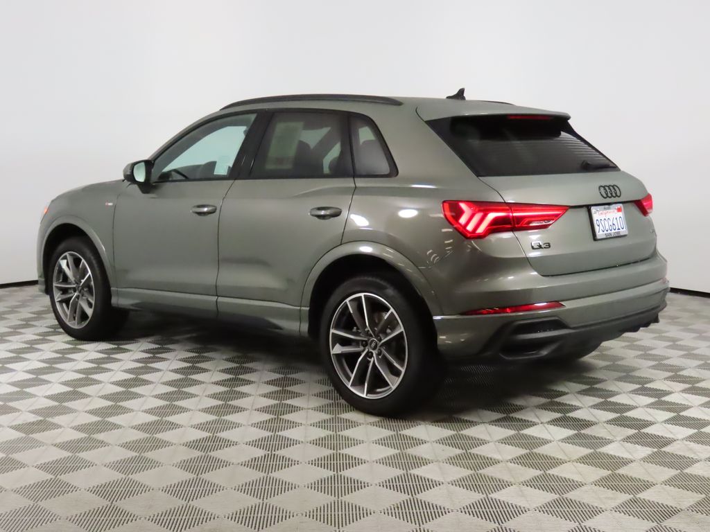 Thumbnail: 2025 Audi Q3 - 3