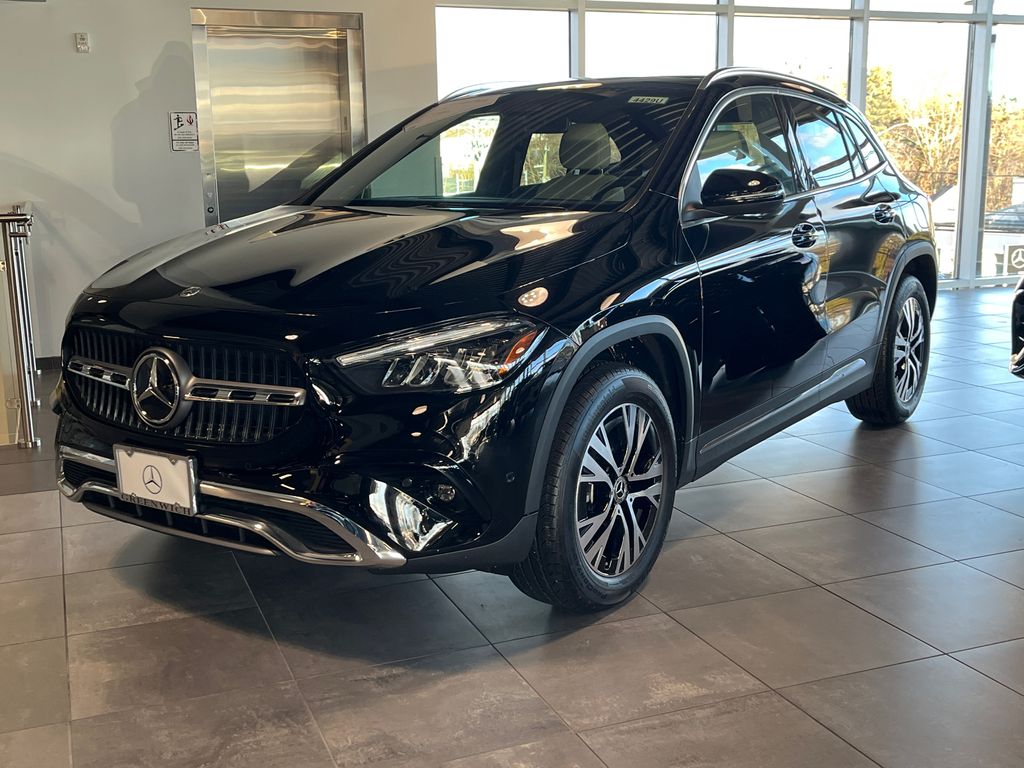 2025 Mercedes-Benz GLA 250 4MATIC 5