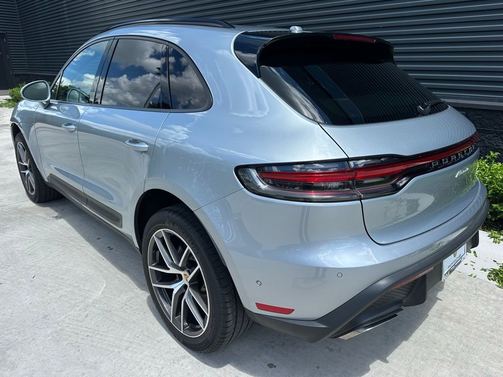 2022 Porsche Macan  3