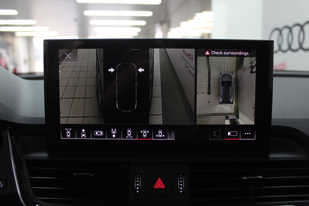 Thumbnail: 2022 Audi Q5 - 24