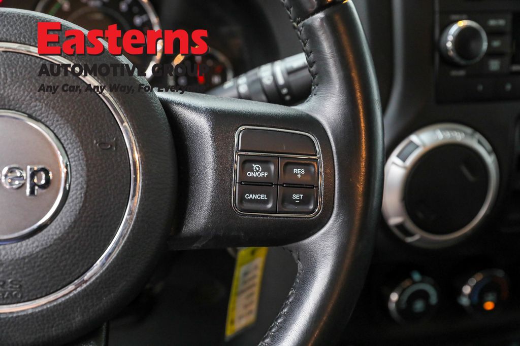 Used 2018 White Jeep Unlimited Sahara image 16
