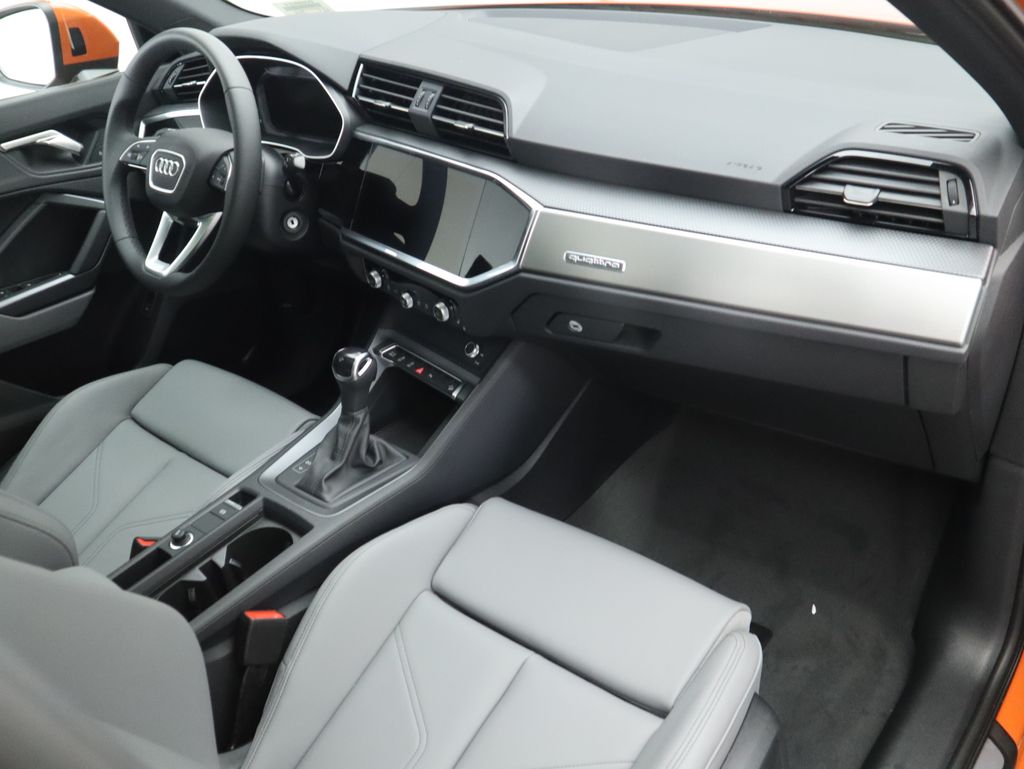 Thumbnail: 2025 Audi Q3 - 18